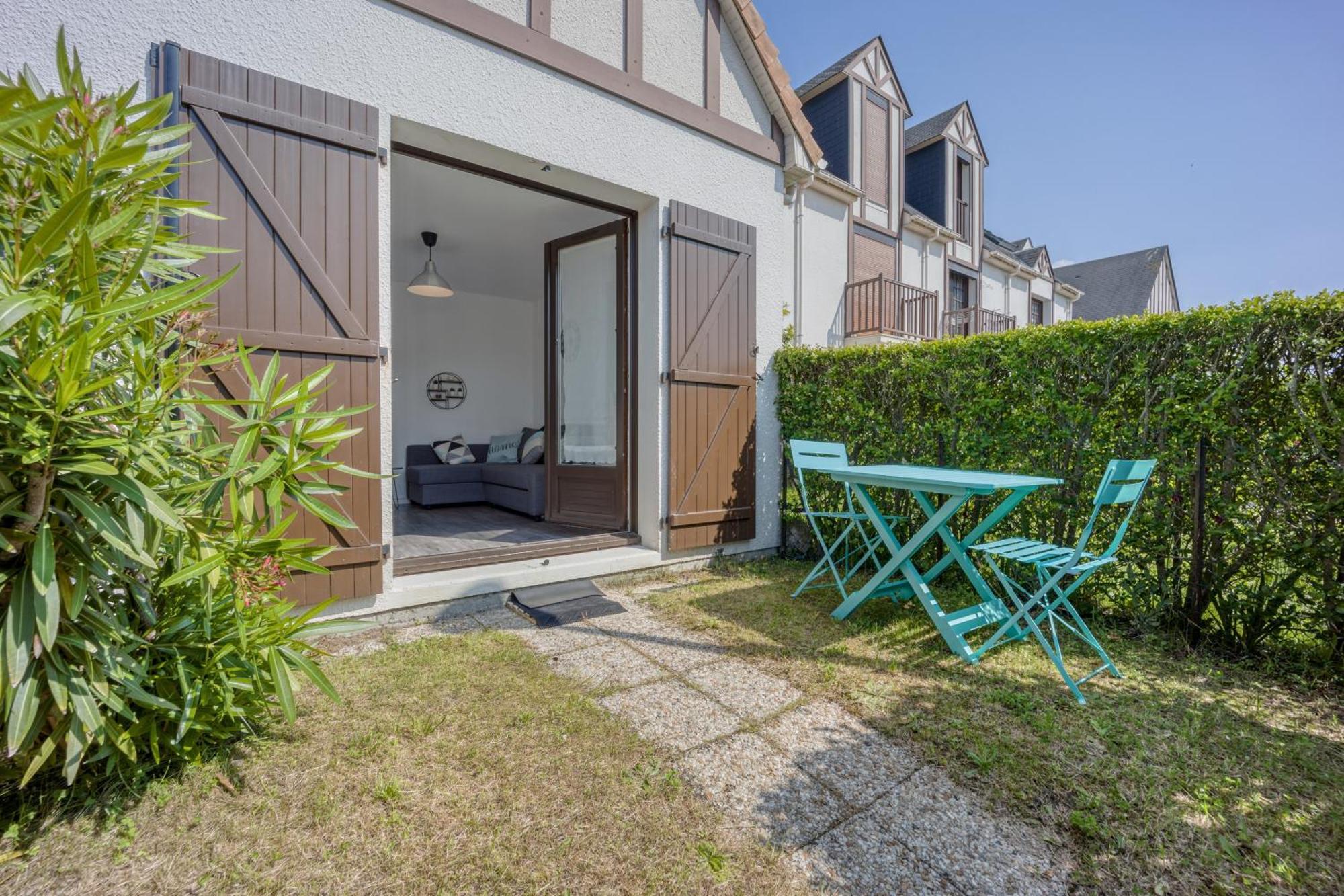 Le Petit Normand - Studio Avec Jardin A 500 M De La Plage Courseulles-sur-Mer Eksteriør billede